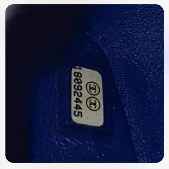 CHANEL Jumbo Classic Double Flap Bag in Cobalt Blue Lambskin - Picture 9 of 13